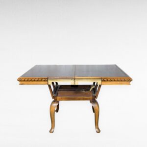 Vintažinis išskleidžiamas staliukas