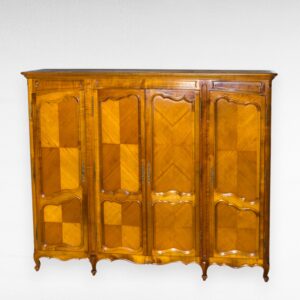 Antikvarinė Louis XV stiliaus spinta