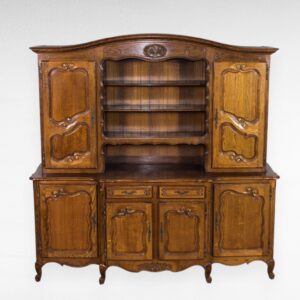 Louis XV stiliaus ąžuolinis bufetas