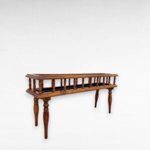 Vintažinis augalų stovas