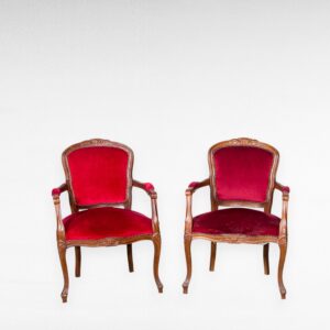 Louis XV stiliaus krėslai