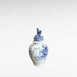 Delft stiliaus keraminė vaza