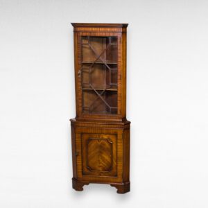 Angliško stiliaus kampinė indauja