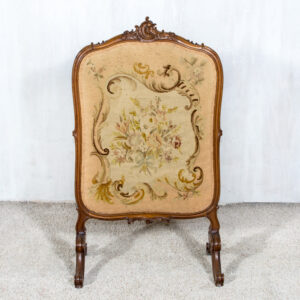 Louis stiliaus židinio uždanga