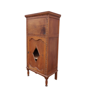 Senovinė muzikos spintelė