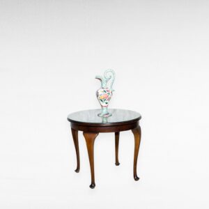 Vintažinis apvalus staliukas